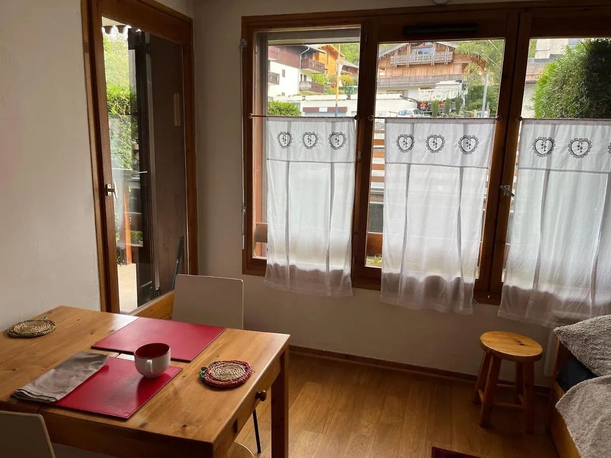 Bright Refurbished Apartment - Central Les Houches